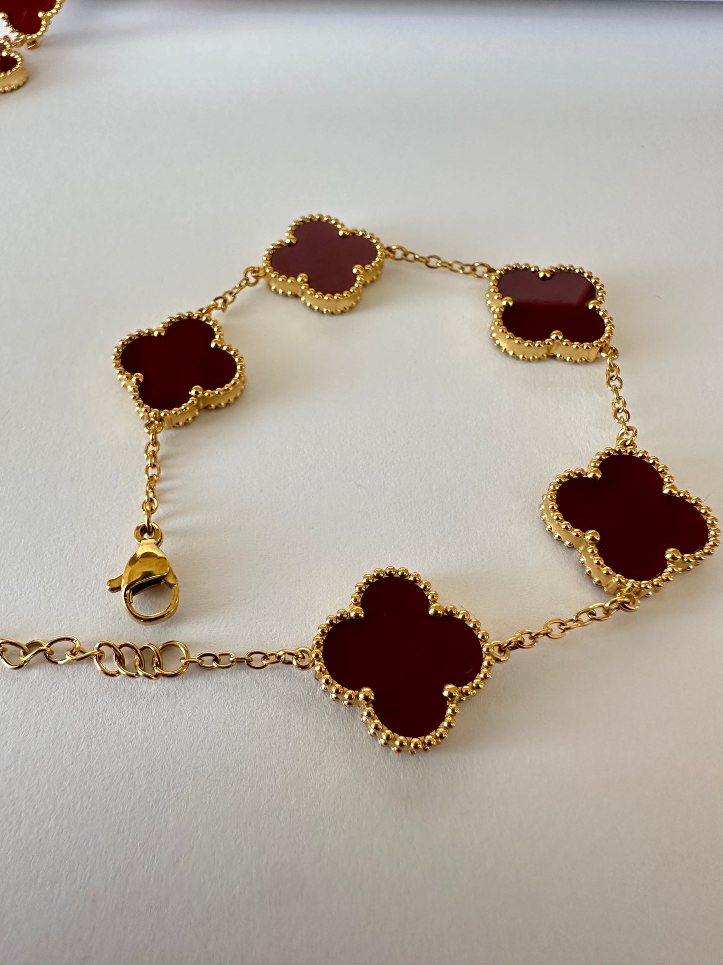 Titanium Steel 18k Gold Plated Red Shell  Clover Bracelet